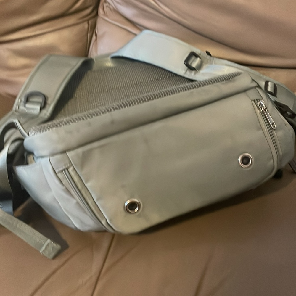 Travel Backpack!🎒 - Picture 3 of 8
